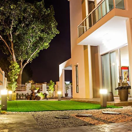 R Residence Jelutong Dış mekan fotoğraf
