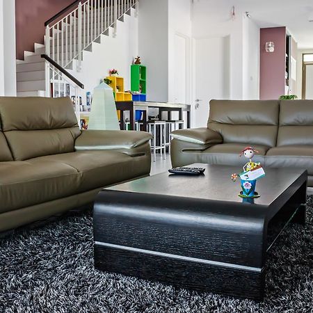 R Residence Jelutong Dış mekan fotoğraf