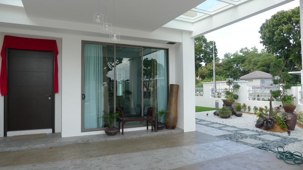 R Residence Jelutong Dış mekan fotoğraf