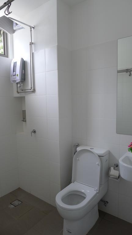 R Residence Jelutong Dış mekan fotoğraf